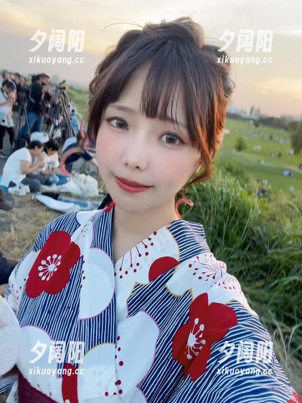 免费图集里面的ElyEE子，开启“StarCaptain”模式，你找到了吗？