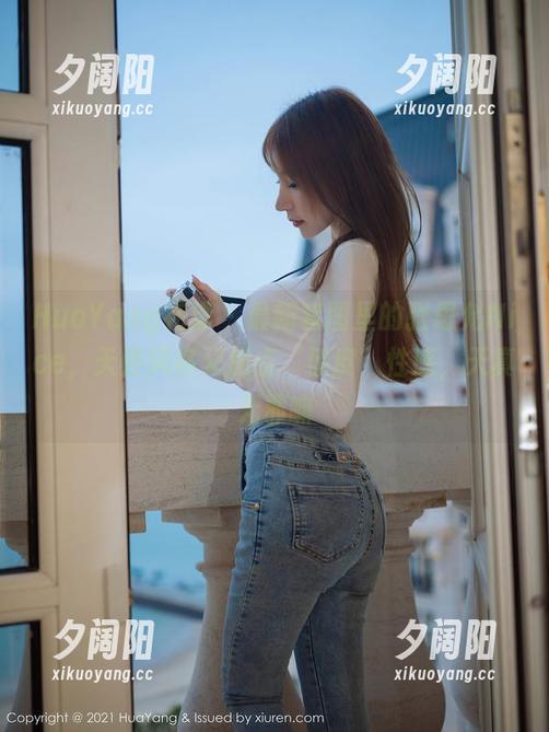HuaYang花漾 - 最新套图里的张思允Nice，天使风格又加点‘俏皮’性感，天真无邪嘛