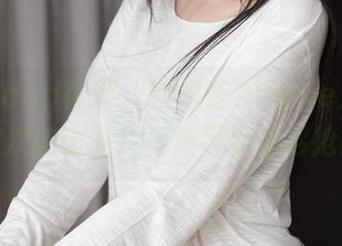 HuaYang花漾 – 柴婉艺Averie又来了，这次的比基尼高清写真真够抢眼！