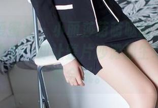 IMiss爱蜜社 – 小丽莎萌萌哒的海边写真，不以为然，却让整片沙滩都生动起来，真会玩。