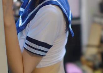 MFStar模范学院 – 最新草莓兔兔短裤图片诡异而美妙，如同一幅正在展开的画卷
