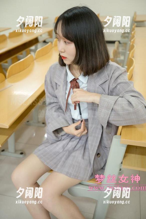 MSLASS梦丝女神 - 网盘里藏着“笑笑”的袜子，合集让人笑吟吟