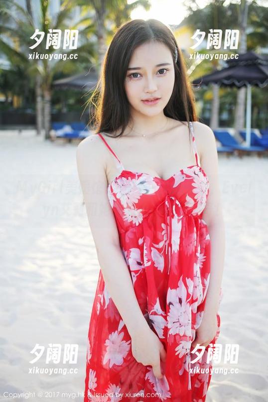 MyGirl美媛馆 - 照片一张接一张，Evelyn艾莉和她的黑色效果好神奇！
