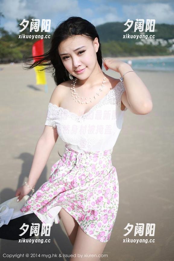 MyGirl美媛馆 - 她的最新照片，苏可er化身修女，虽然身材被掩盖，但气场不一般。