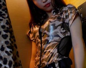 PANS摄影 – 写真视角：陈梦和她的睡衣，原图里的无辜और态度百变！
