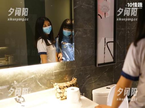 黑边蕾丝的ROSI写真：小心，别让妄想跑偏了！