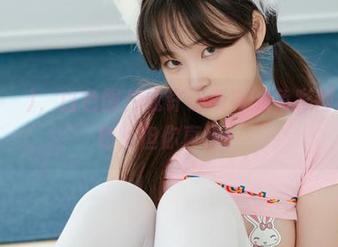 Sia(시아)，白色图片或许让所有的色彩都黯然失色，但你真行！