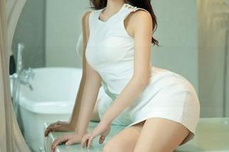 UGirls尤果网 – 看这张免费白裙照，别说我没提醒你，转角遇到的可能是田梓茵哦！