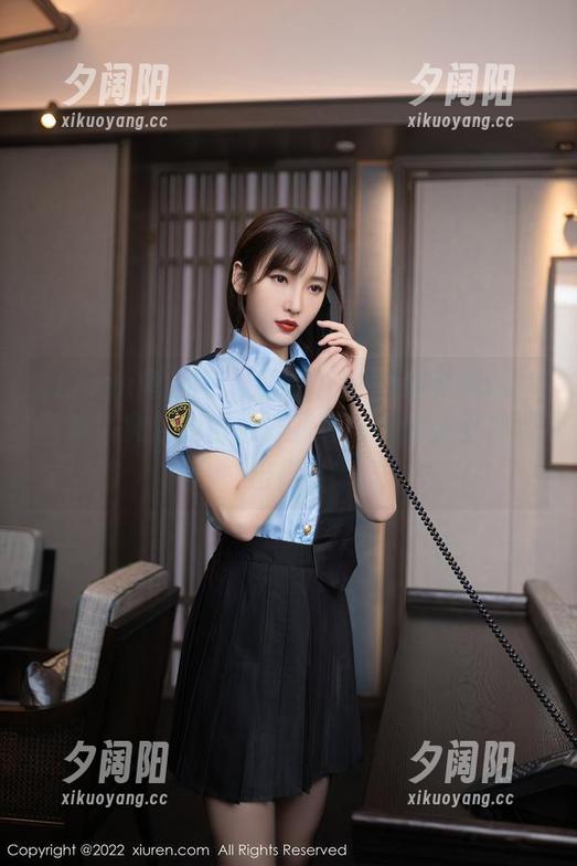 Xiuren秀人网 - 观看Olivia童安琪的JK写真，突然觉得也许我可以试试穿学生装出街！