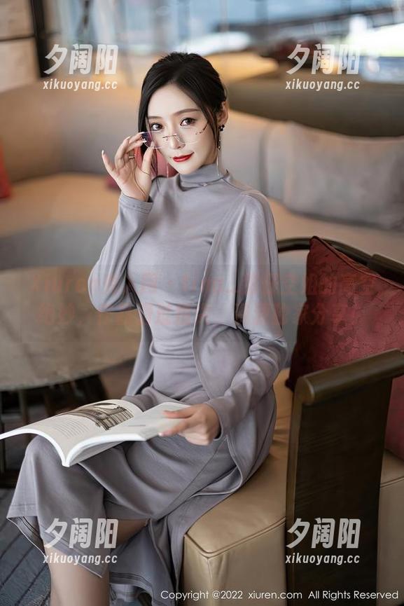 Xiuren秀人网 - tina_甜仔空姐的高空绝妙，作品滑过指尖，资源独家分享！