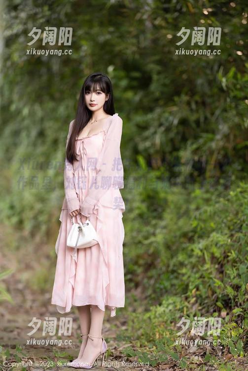 Xiuren秀人网-刘钰儿 Xiuren秀人网 - 把牛奶产业链拍进一张作品里,刘钰儿聊聊福利与奶牛的生活默契!