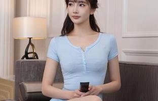 Xiuren秀人网 – 周于希Sally的女友写真：她可能是你上周的小姐姐，也可能是邻居的猫！