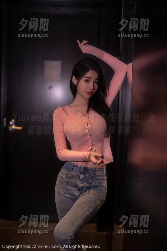 Xiuren秀人网 - 不出门也感受自然！张庭蓉的户外免费原图，快来拿！