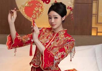 Xiuren秀人网 – 这些黑白照片散发着一种神秘的吸引力，李丽莎真的是个高能的美图制造机，壁纸谁敢动？