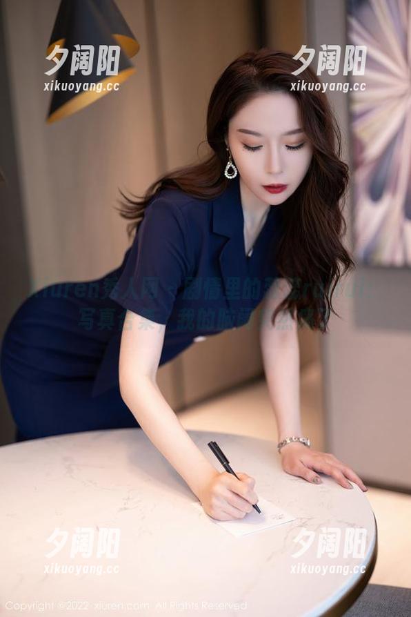 Xiuren秀人网 - 剧情里的蕊蕊ruirui：写真合集，我的脑阔突然痛了