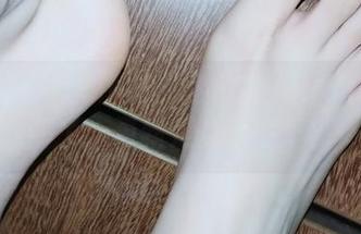 微密圈 – 每一件校服都在质问：YuYu超甜丫，更新是几个意思？