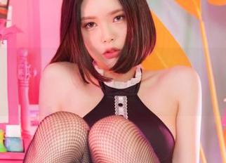 下载这份Yuka(유카)的白珍珠内裤摄影，开启“挑战”新体验