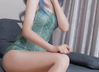 eloise软软和蝴蝶结的高清套图，满满的甜蜜，却又有些微妙的暧昧。