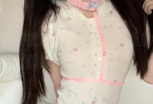 少女情怀如此rua阮阮，图包里的每一张都像是心底的呢喃