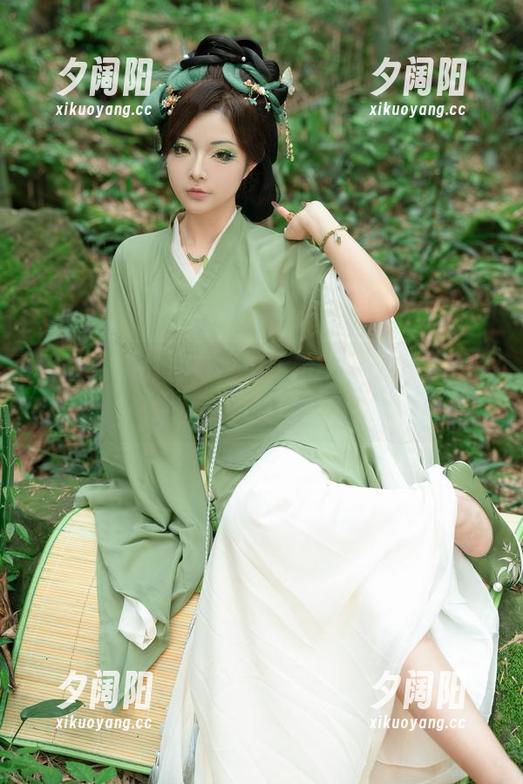 雨中的福利加持，yuuhui玉汇向你揭示兔女郎的隐秘魅力！