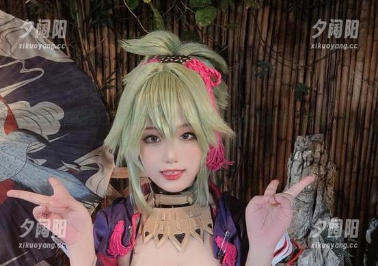 美术学院的学生也得服气！七七娜娜子高清美图“金莲”让我想直呼“好想去选课”。