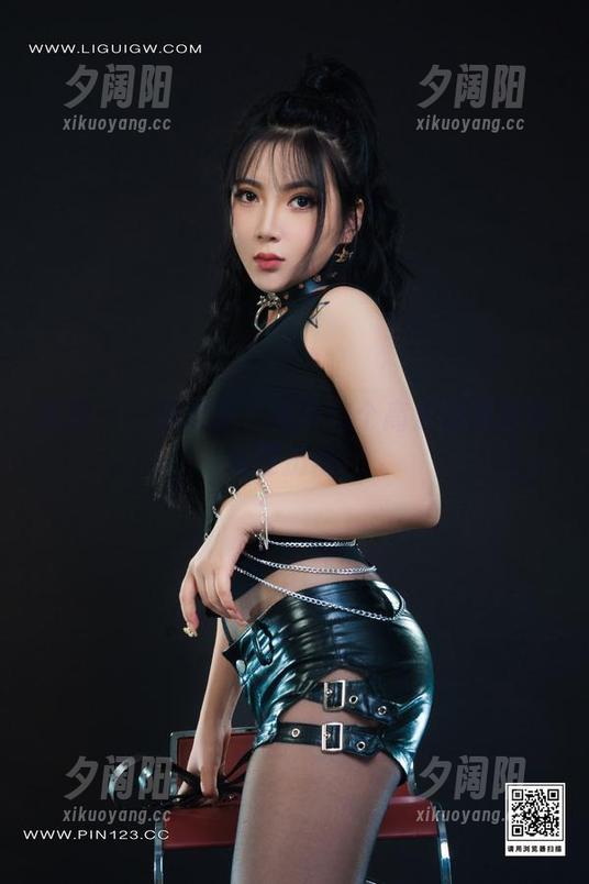 丽柜-兔子 丽柜 - 一吻定情?兔子这个高清图集更像是在扔糖!