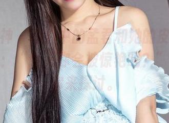 克拉女神 – 图片中的孟君和她的皮衣，仿佛在说：“今天你会被惊艳吗？”写真等你来探讨。