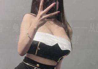 微密圈 – 兔宝妮to天台大片——从图库分享看她的幽默细胞！