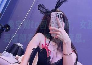 微密圈 – 兔宝妮to图片精选，女孩的每个表情都有点撩人的意思。