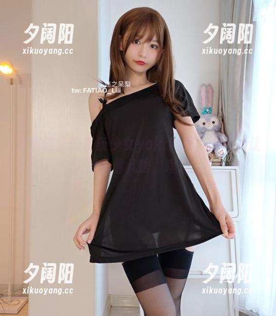 套图这里的发条少女yoki内衣，光洁得让人想多看几眼，嘿嘿。