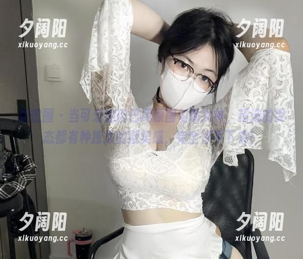 微密圈 - 当可爱的肉巴用原图勾勒女神，精选的姿态都有种撩拨的默契感，完全停不下来！