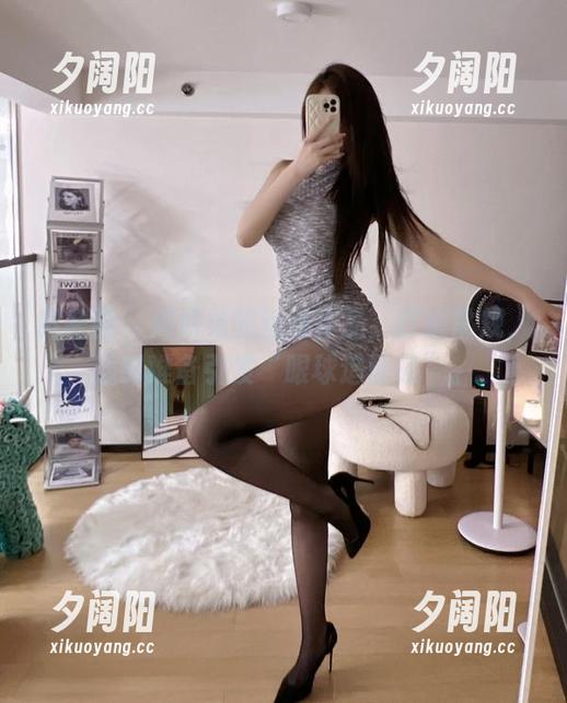 微密圈 - 周妍希的运动作品，打破常规，随时准备引发“眼球追逐战”。