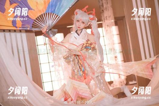 来一波奶狮不咬人棉袜写真，下载只是方便你放大欣赏。