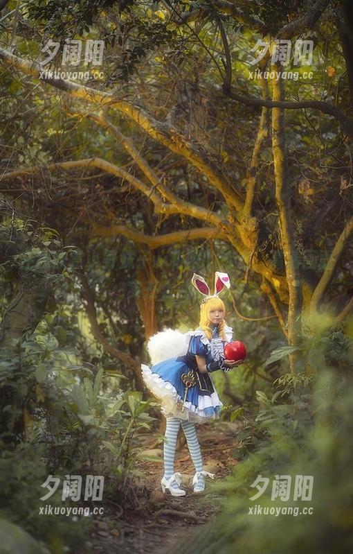 小野妹子w 在线欣赏小野妹子w和服的特点,高清画面实在太优雅。