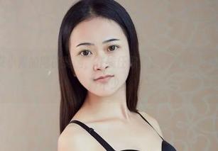 尤物馆 – 艾小青的网袜美腿，在线任你欣赏，能让人分心的小细节真不少。