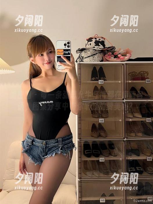 微密圈 - 每一条张思允牛仔裤都在喃喃自语，图集分享中有你听过的赞美吗？