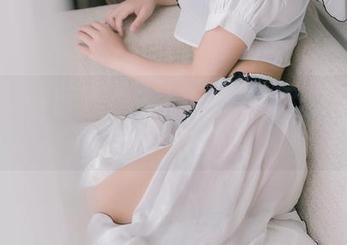 《太太午后相处时光》：抱走莫子迷倒众生的写真人生