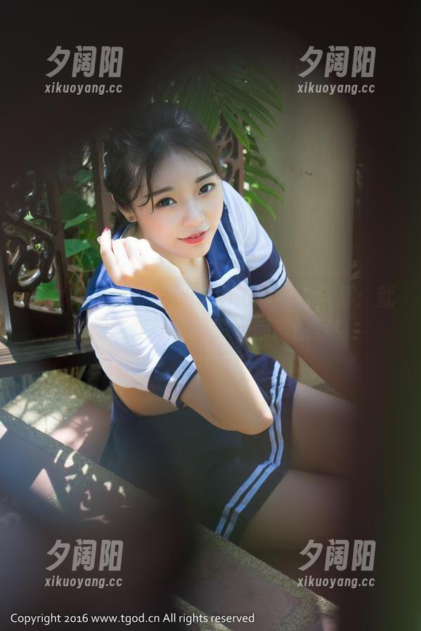 推女神 - 黄可christine的毛衣全集：就想把这些好看的毛衣都搬回家！