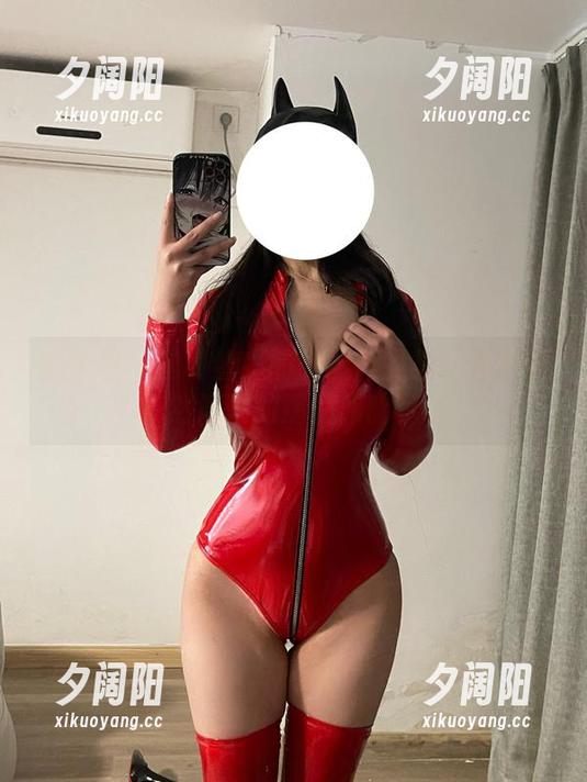 微密圈 - 是可馨吖的蕾丝作品集：那些悄然浮现的端倪和暗示