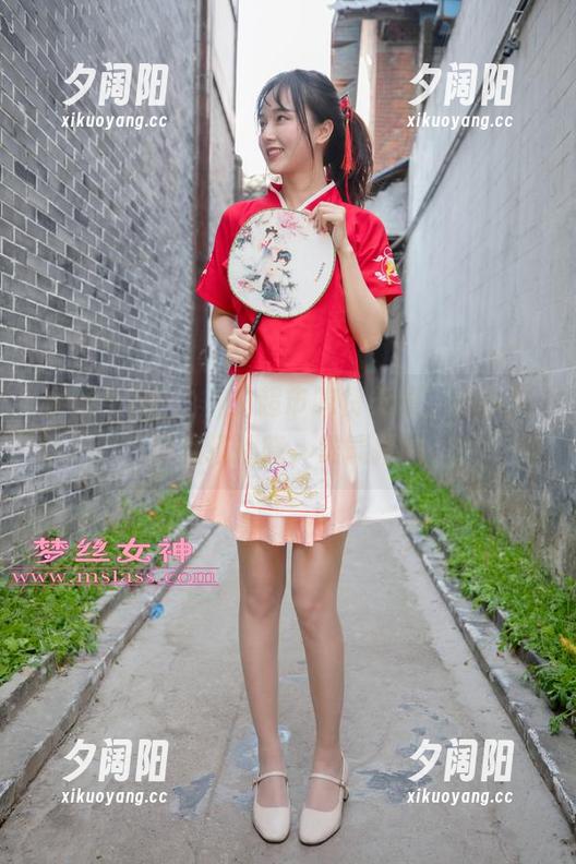 梦丝女神 - 玥玥的超市吃货勋章，最新原图现场揭晓，谁能拒绝