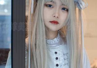 爱她的花嫁美图，梨瑾瑾也许只想多拍几张发个动态！