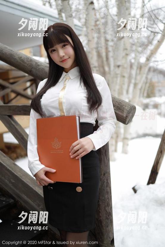 模范学院 - QiQi的校园写真合集——在树下偷懒的日子