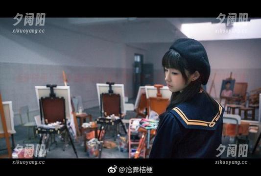点评时间！沧霁桔梗的路易九世全集写真，穿衣指导与滑稽指导同步进行