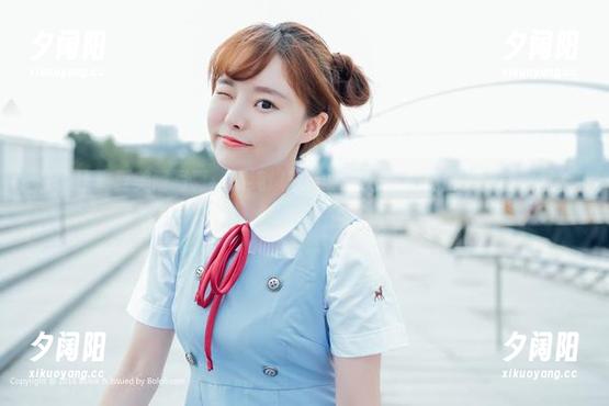 波萝社 - 夏美酱写真：清纯爆表！照片好像洗过白，只能默默点赞。