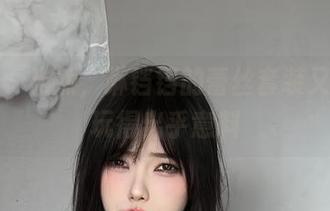 微密圈 – 当然，琳铛铛的蕾丝套装又把图集玩得出乎意料