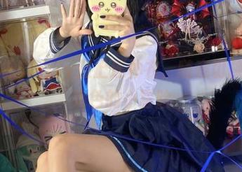 当白栎Shirly遇上连体衣，随意切换高清角色的小冒险