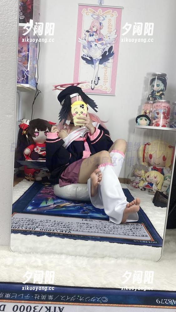 白栎Shirly：碧蓝航线原图，壁纸级别的美，话说哪个公司不想雇这个模特啊！