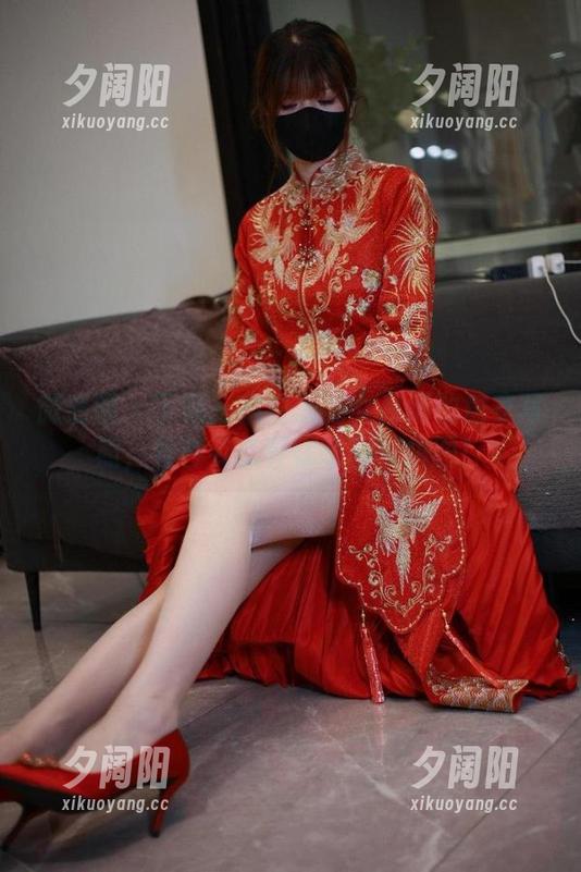 微密圈 - 下载一组白龙猫女高清的居家写照，各种姿态等你来发现拼图！
