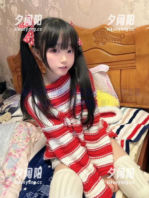 神沢永莉的平安夜分体式泳衣——这图包简直让人无法拒绝的诱惑！