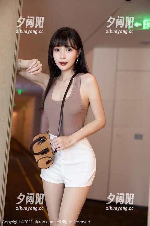 秀人网 - 长腿原图：小海臀Rena说，这大长腿我也想要啦！